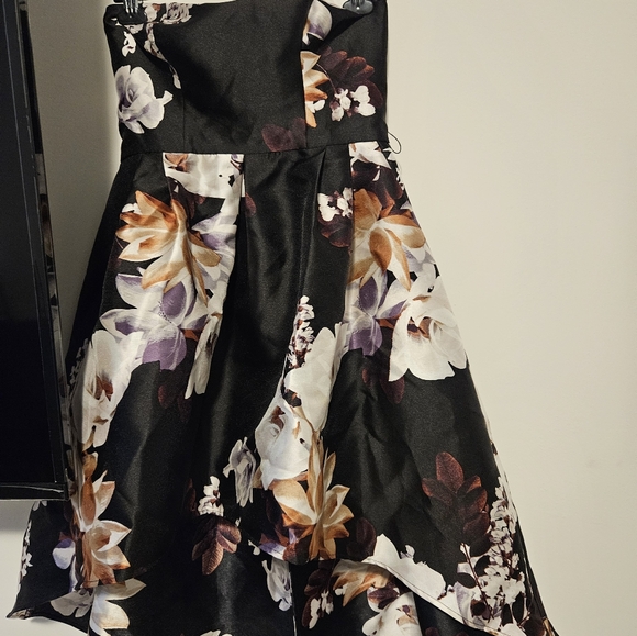 Floral Print Strapless Dress black/Toffee - Picture 5 of 7